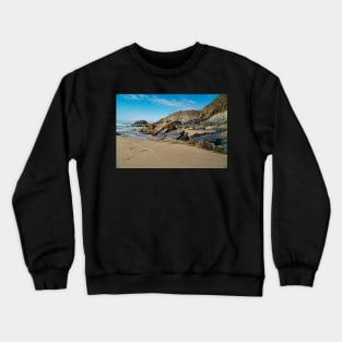 Beach & Rocks - Coastal Scenery - Traeth Llyfn Crewneck Sweatshirt